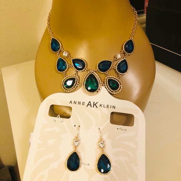 Jewelry - NWT Anne Klein jewelry set